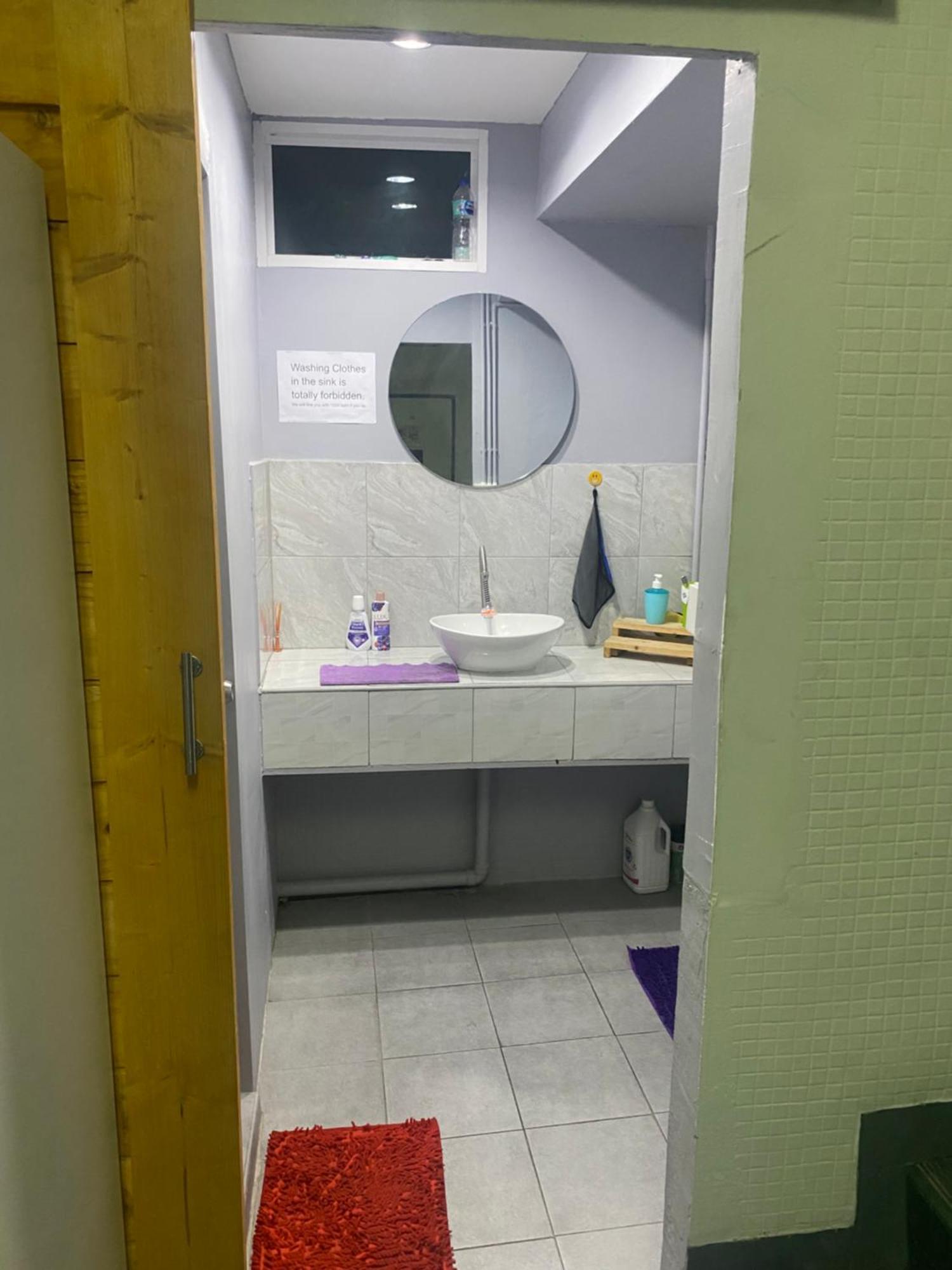 W District Guesthouse Μπανγκόκ Εξωτερικό φωτογραφία