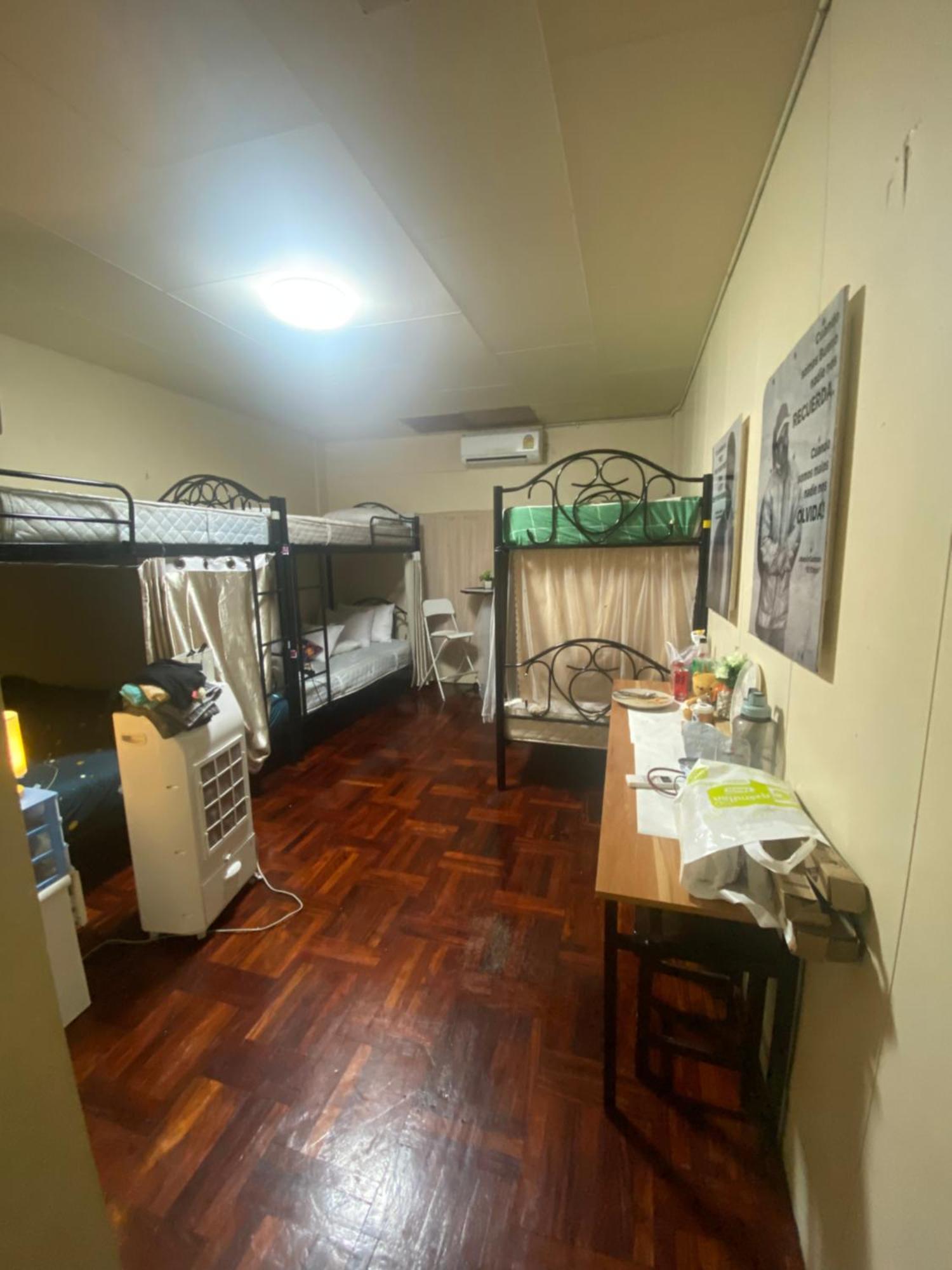 W District Guesthouse Μπανγκόκ Εξωτερικό φωτογραφία